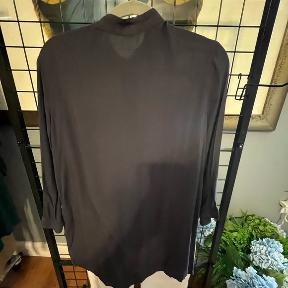 Cloth & Stone Women's Blue Blouse - Picture 4 of 4